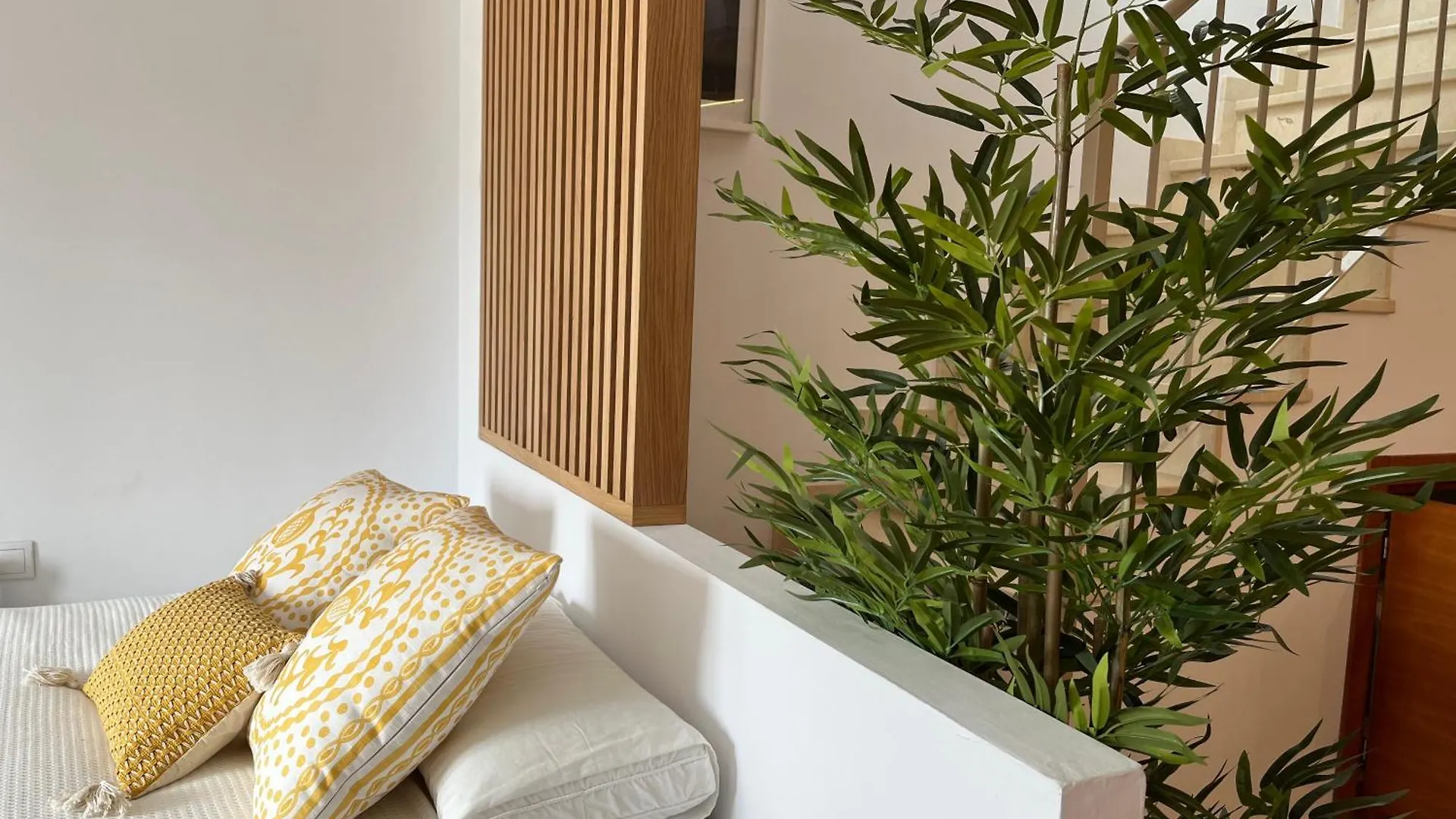 Duplex Con Terraza Privada Y Parking A 15 Minutos De Sevilla Dos Hermanas 0*,  Spain